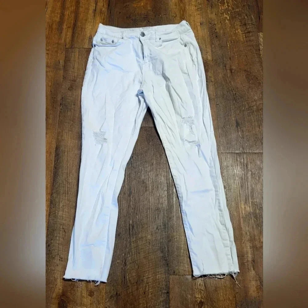 Deja Bleu - White Denim,  Cropped. Distressed, Size 10